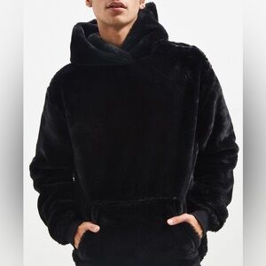 Urban Outfitters Black Faux Fur Hoodie Sweatshirt, Size Large
